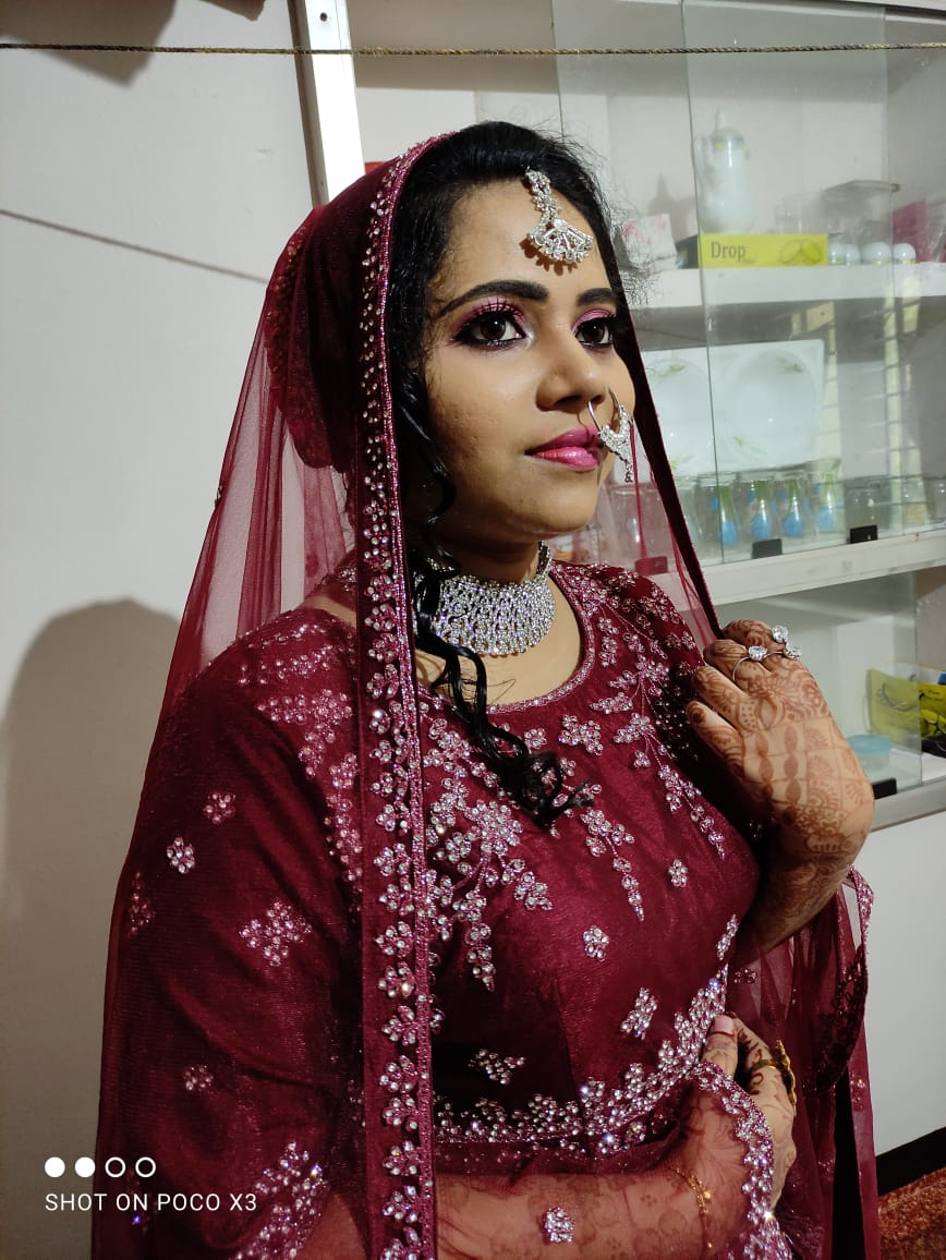 ASMAS HERBAL BEAUTY PARLOUR AREEKODE